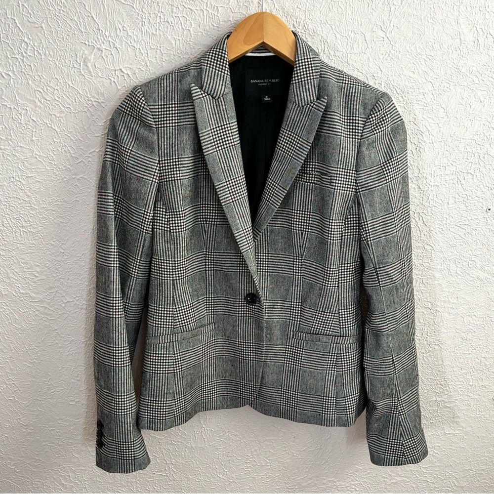 Banana Republic Classic Fit One-Button Plaid Blazer Jacket